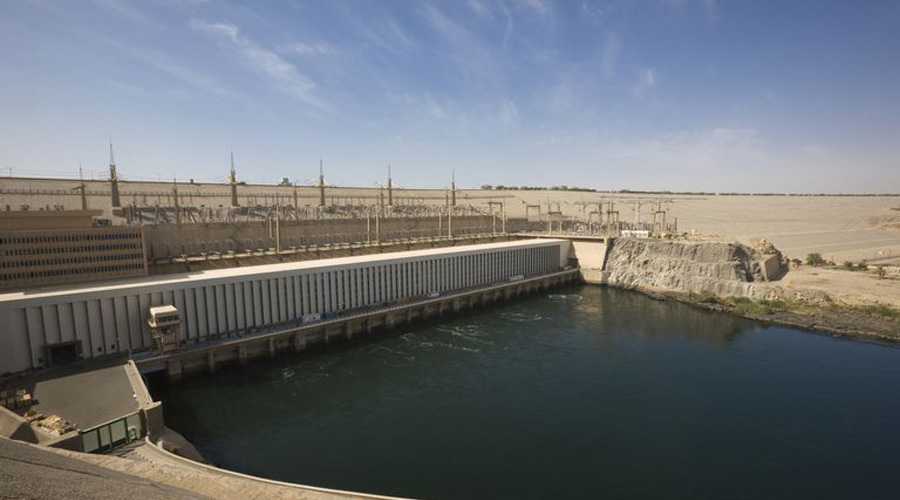 Der Hochstaudamm von Assuan